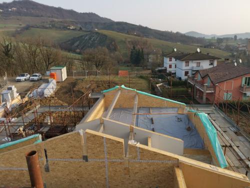 01ac431f9ab05e10c257d8425209281e3892a569de-A-scelta