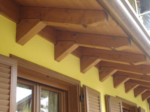 portico-con-saette-a-triangolo